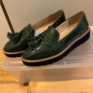 Naturalized olive green